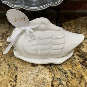 Arlington Designs Swan covered butter dish with scalloped edge base- Brand new